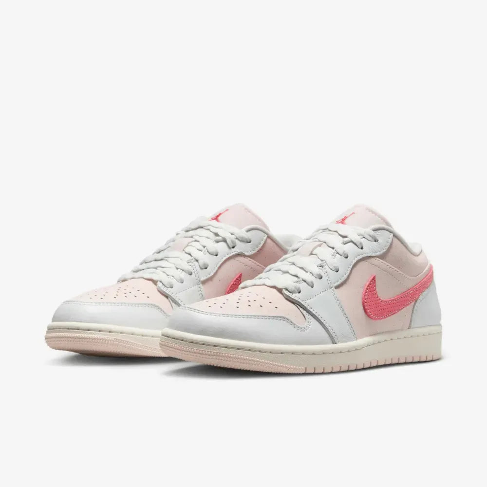 Air Jordan 1 Low SE Strawberry Milkshake