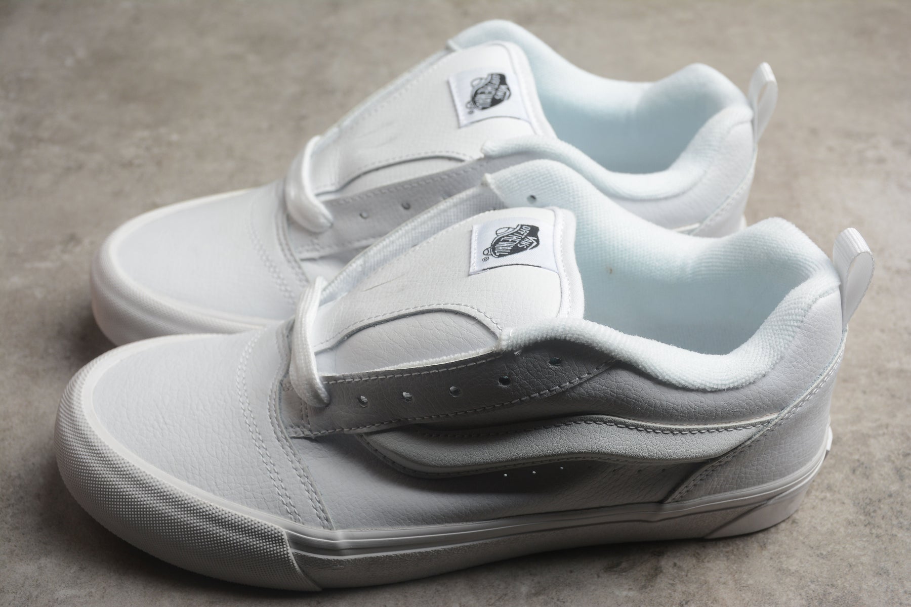 Tênis Vans Knu Skool - All White