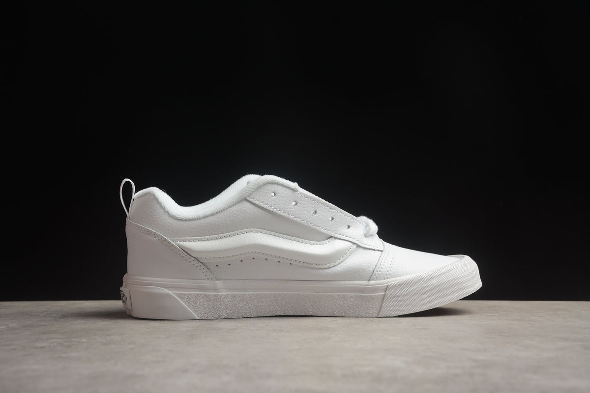 Tênis Vans Knu Skool - All White