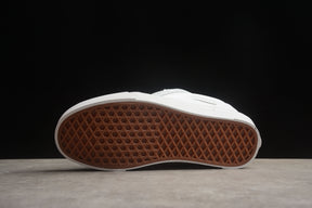 Tênis Vans Knu Skool - All White